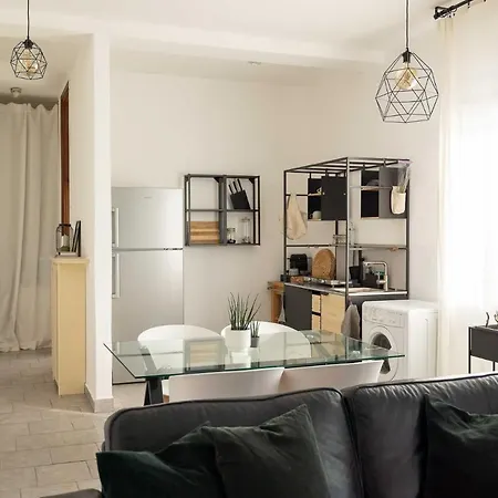 Spazio Ancora A 500 M. Dal Mare